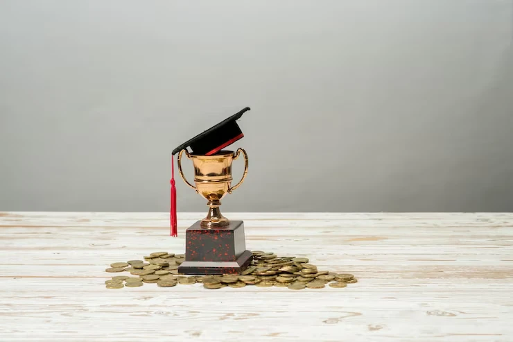 Read more about the article Unique Trophy Ideas for School and College Events